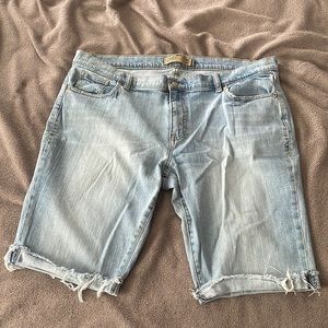 2006 Old Navy Bermuda shorts